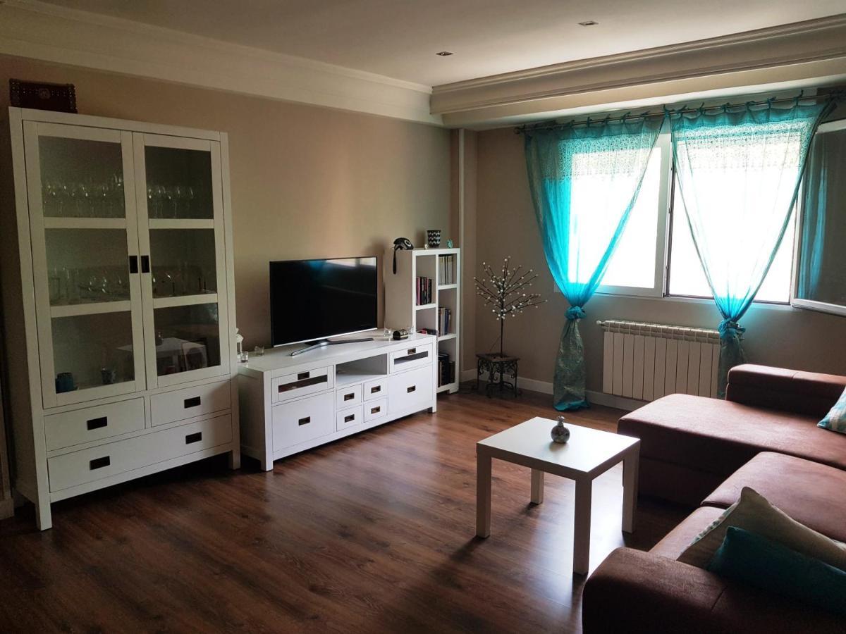 Amplio Apto Con Patio Privado Aranjuez Buitenkant foto